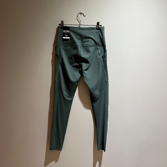 NWT Victoria's Secret Knockout Sport Tight - Picture 4 of 6